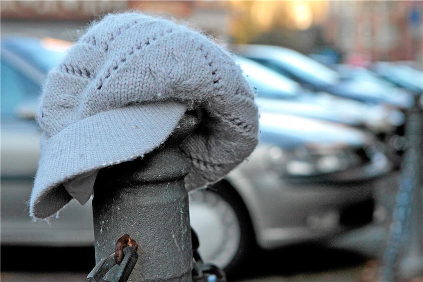 Bei kalten Temperaturen eine Mütze aufsetzen, schadet auf jeden Fall nicht. Archivbild: Kuball