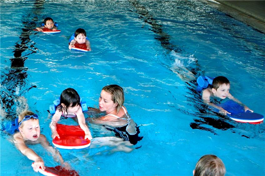 Eltern überschätzen oft die
Schwimmfähigkeiten ihres Kindes