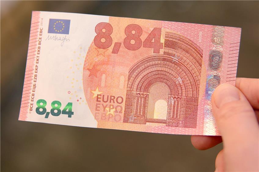 Der Mindestlohn ist zum ersten Mal gestiegen: von 8,50 Euro auf 8,84 Euro. Bild: NGG