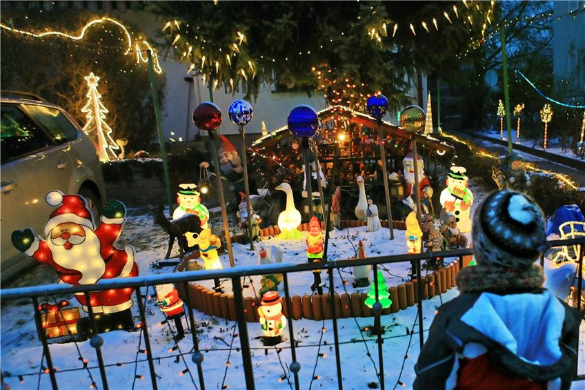 So schön kann Weihnachten im eigenen Vorgarten aussehen! Diese perfekte Weihnachtsbeleuchtung gab es vor sieben Jahren im Kirchentellinsfurter Haldenweg. Archivbild: Manfred Grohe