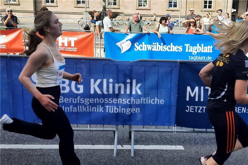 Beim Erbelauf wird um jeden Meter gekämpft - die Zuschauer mögen’s. Bild: Werner Bauknecht