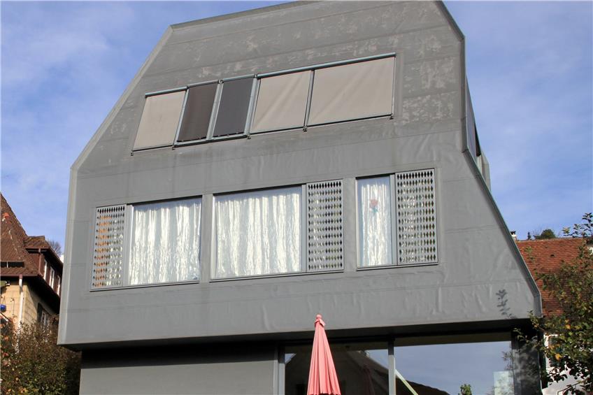 „Blauhaus“ in der Justinus-Kerner-Straße. Bilder: Arndt Spieth
