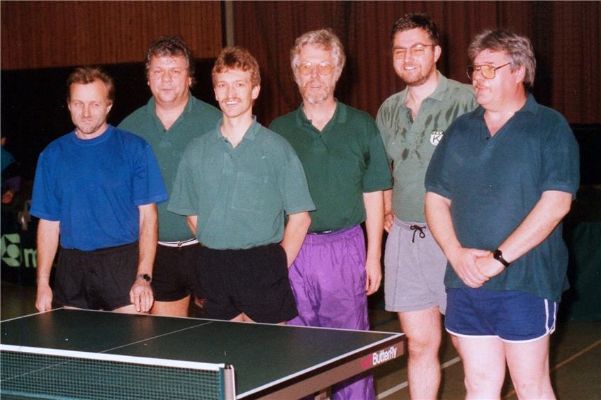 Das Tischtennis-Team anno 1995: Kappus, Liedtke, Eberhardt, Eck, Oswald und Klein (von links) schrieben die 100-jährige Vereinsgeschichte des TSV Kiebingen mit. Bild: TSV Kiebingen