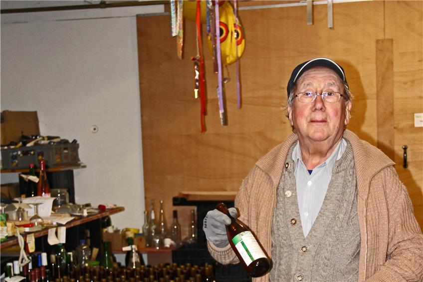Der 82-jährige Albert Seibold ist gern Weingärtner. Bild: Keicher