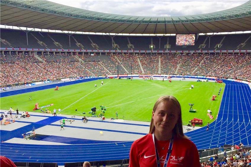 Die württembergische Meisterin über die 100 Meter Hürden:Kaja Jauch (LAV) im Berliner Olympiastadion. Bild: Kaya Jauch
