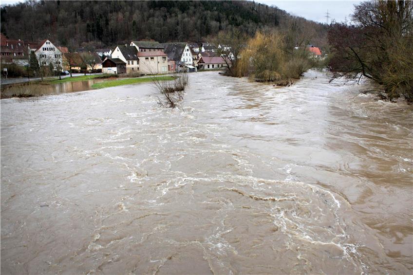 Hochwasser im Neckar – im vergangenen Winter gab es das öfters. Hier sieht man den Neckar bei Bad Niedernau im Dezember 2017.Archivbild: Faden