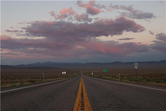 Weite und Einsamkeit – wer in Nevada unterwegs ist, sollte Mut und genügend Benzin dabeihaben.  Fotos: Verena Wolff/dpa